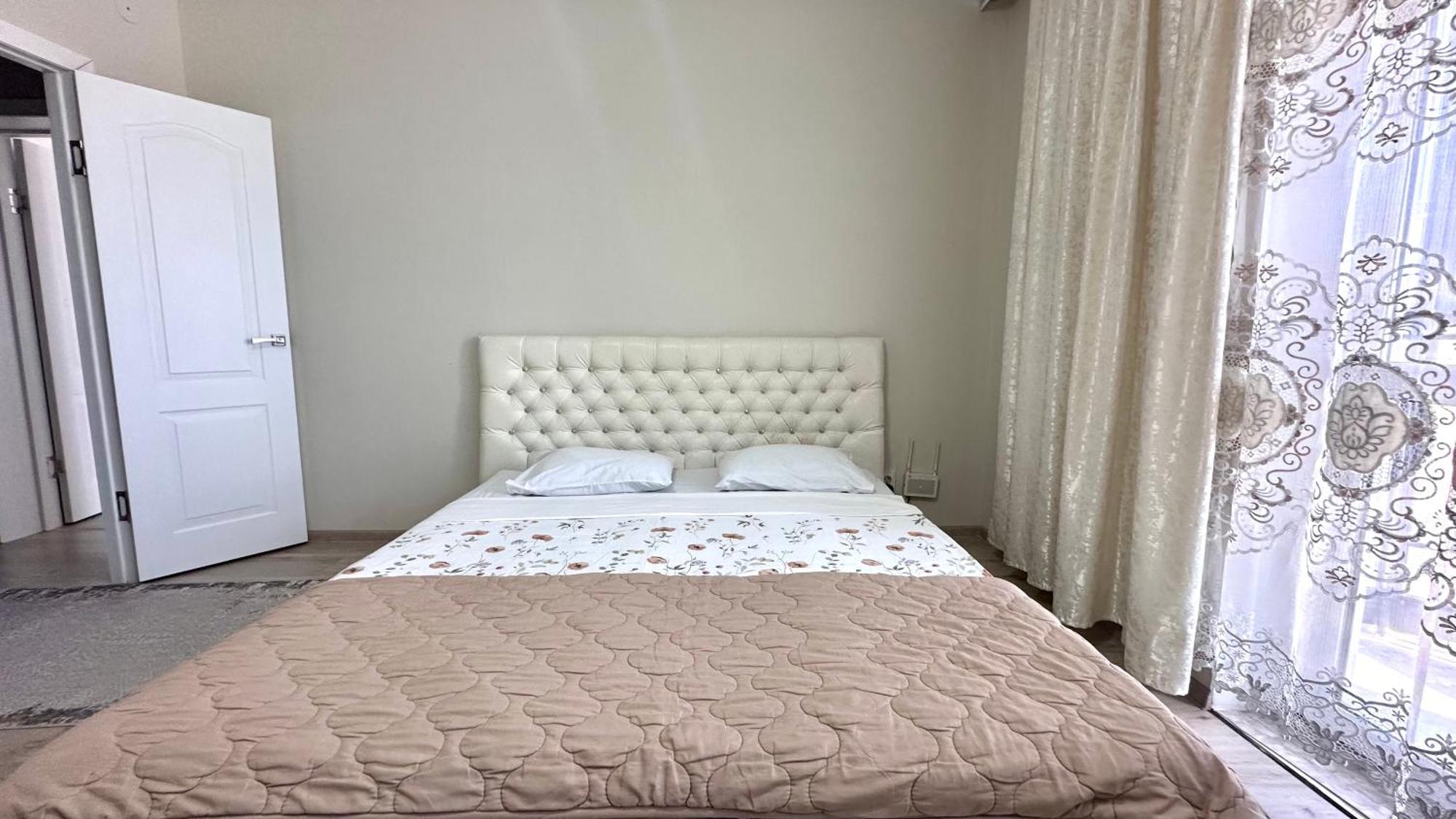 1 Комнатная Драмтеатр 1Bedroom Apartment Ustʼ-Kamenogorsk Exterior foto
